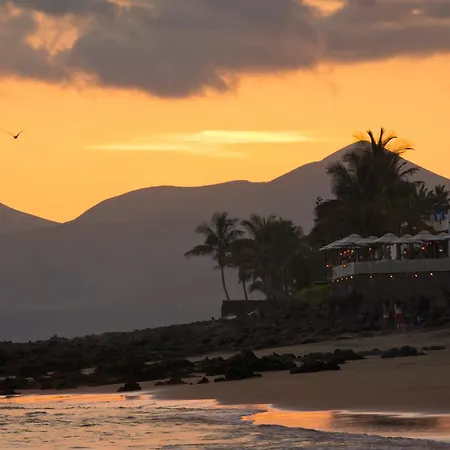 Julia アパート *